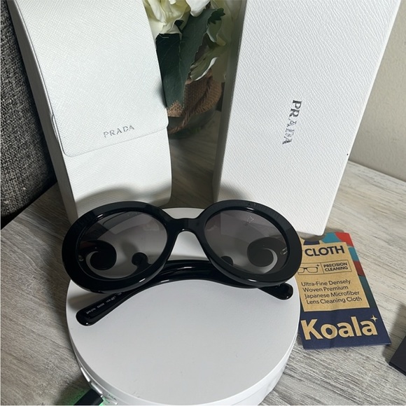 💎 PRADA NEW Women Round SPR27N 1AB-5W1 Gloss black; Gray POLARIZED sunglasses - Picture 15 of 15